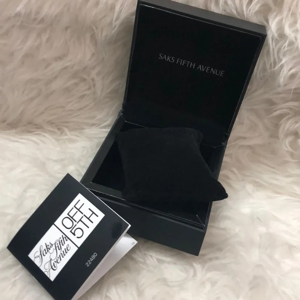 🆕 Saks Fifth Avenue Watch Box